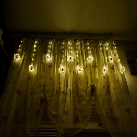 Kurtyna LED na okno bombki 3 m 125 LED Kurtyna LED na okno bombki 3 m 125 LED